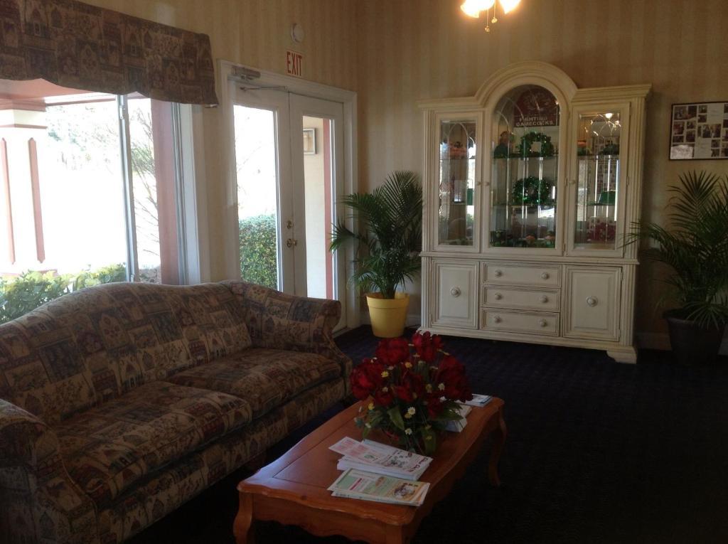 Knights Inn - Cayce Exterior foto